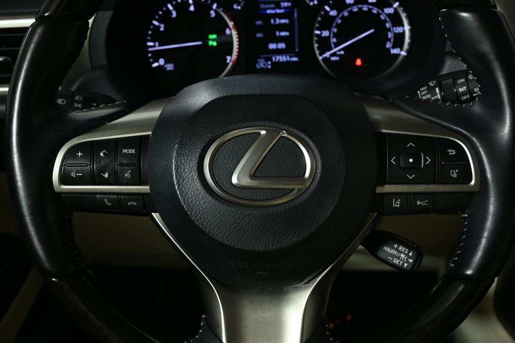 Thumbnail: 2020 Lexus GX - 19