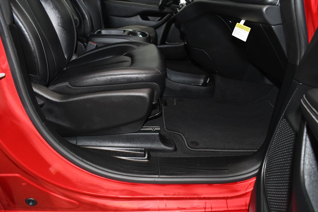 Used 2026 Red Chrysler Select image 23