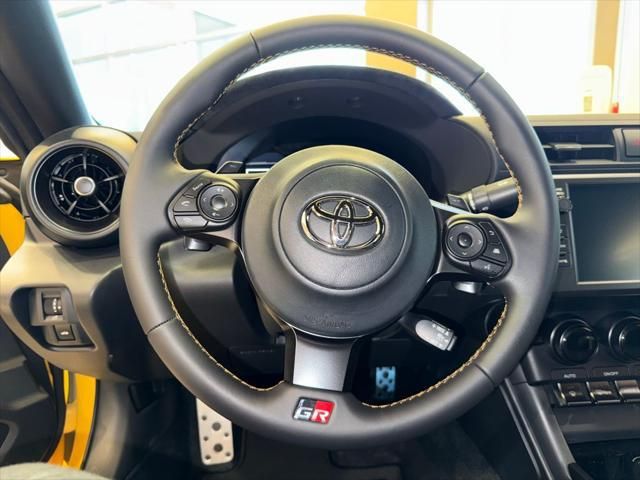 Thumbnail: 2026 Toyota GR86 - 18