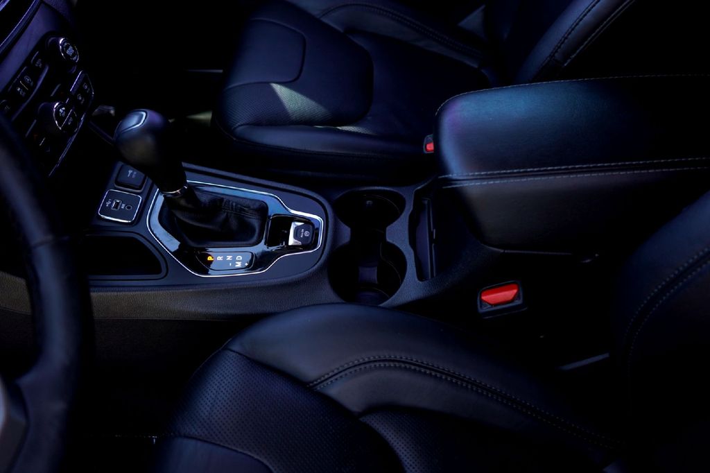 Used Car 2019 Jeep Cherokee  Limited For Sale Under $20,000 In Taylor, Texas