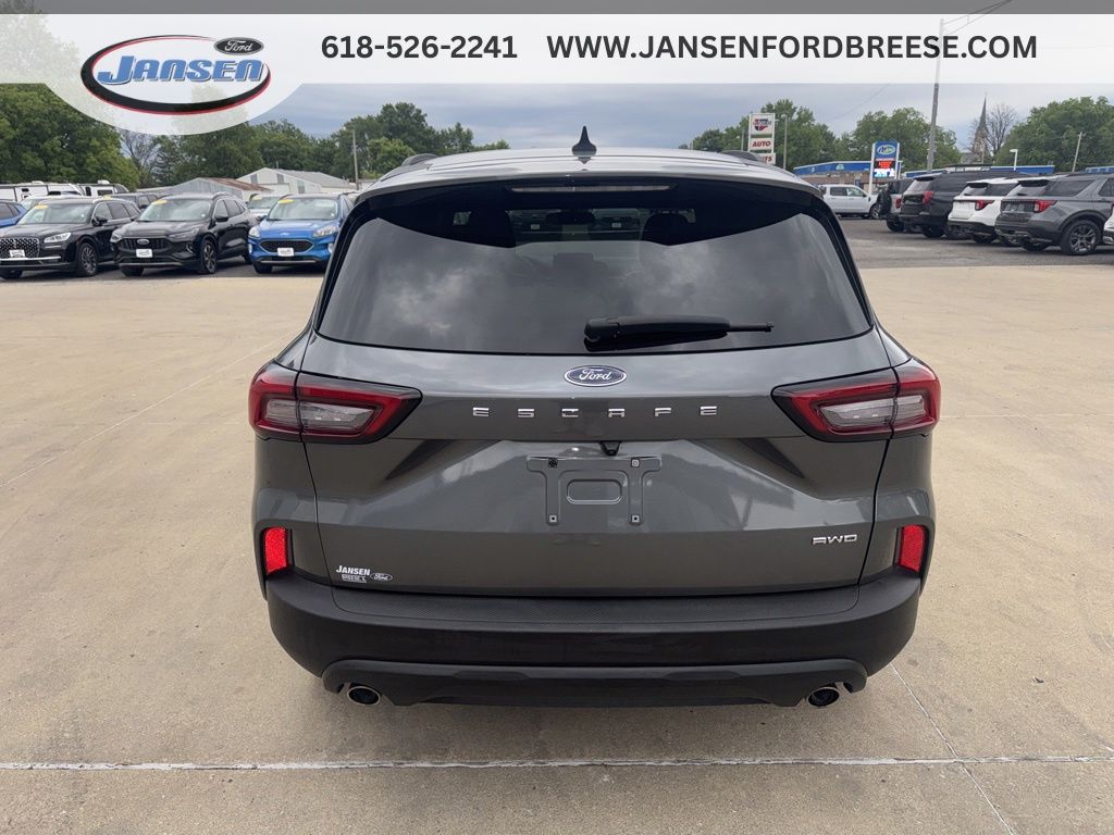View vehicle photo 6