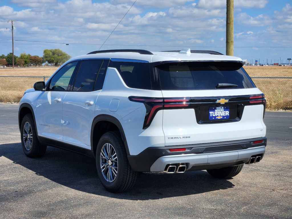 2024 Chevrolet Traverse LT 3