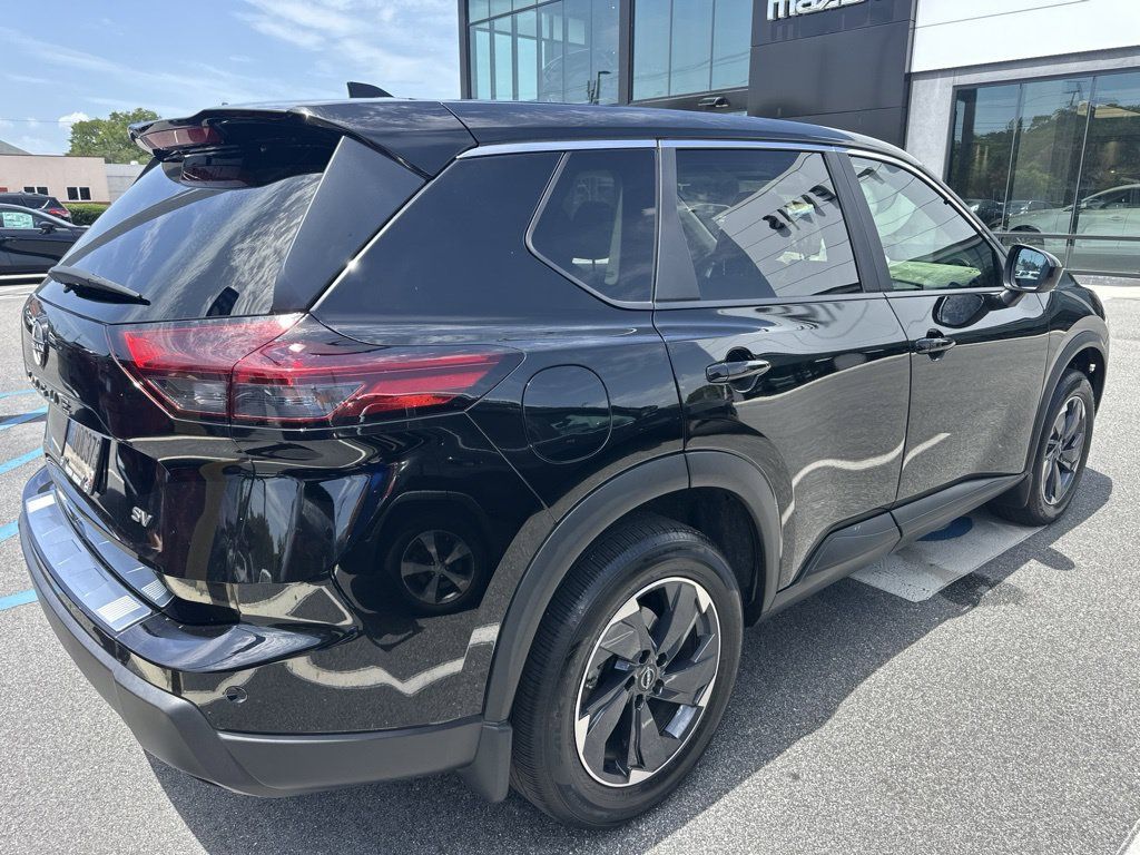 2024 Nissan Rogue SV FWD