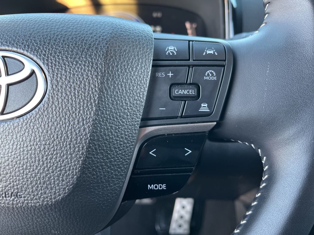 Thumbnail: 2025 Toyota Camry - 21