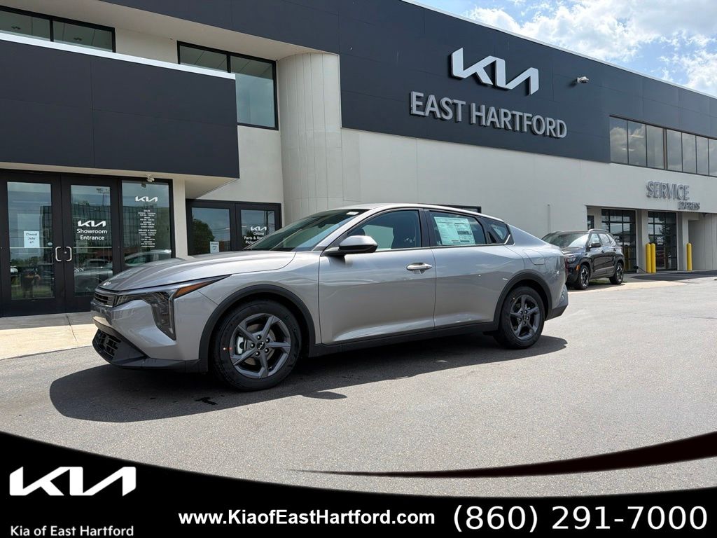 2026 Kia K4 LXS