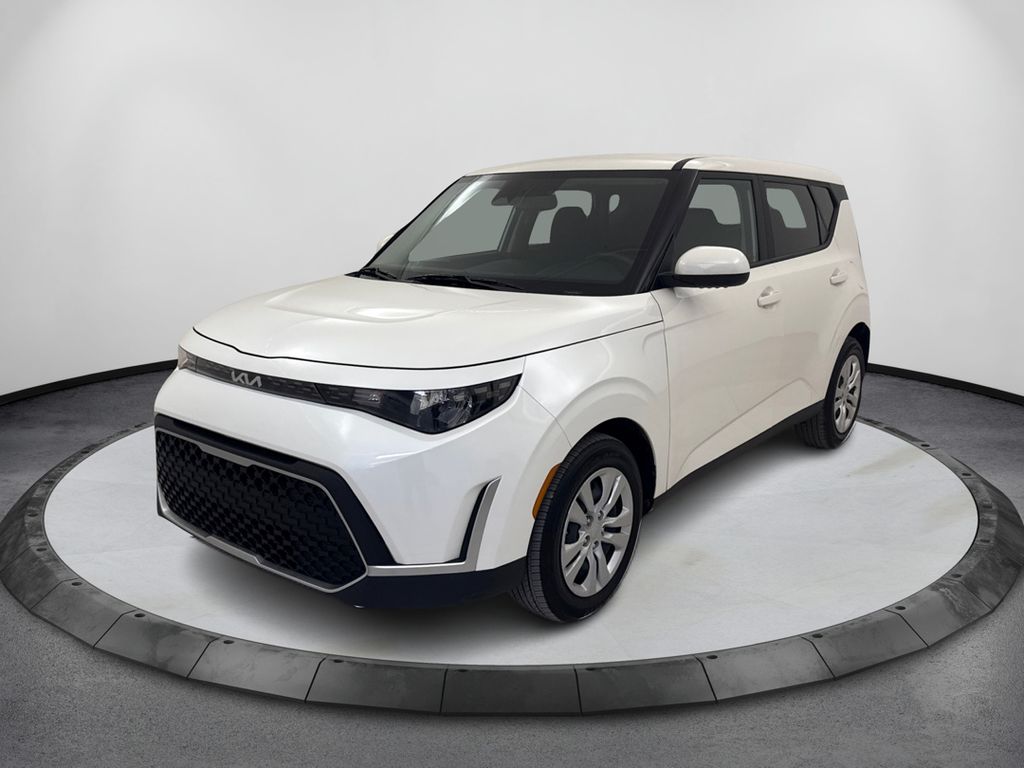 Snow White Pearl 2023 Kia Soul LX FWD SUV / Crossover Front-Wheel Drive Continuously Variable Transmission