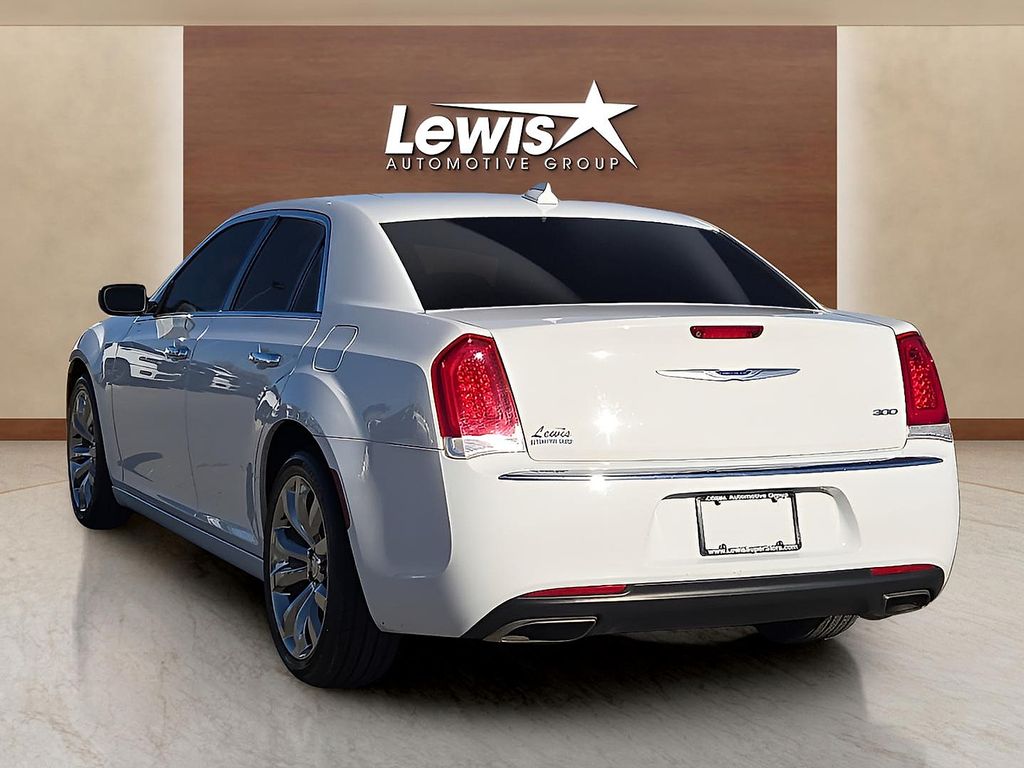 Used 2019 Chrysler 300 For Sale in Farmington, AR