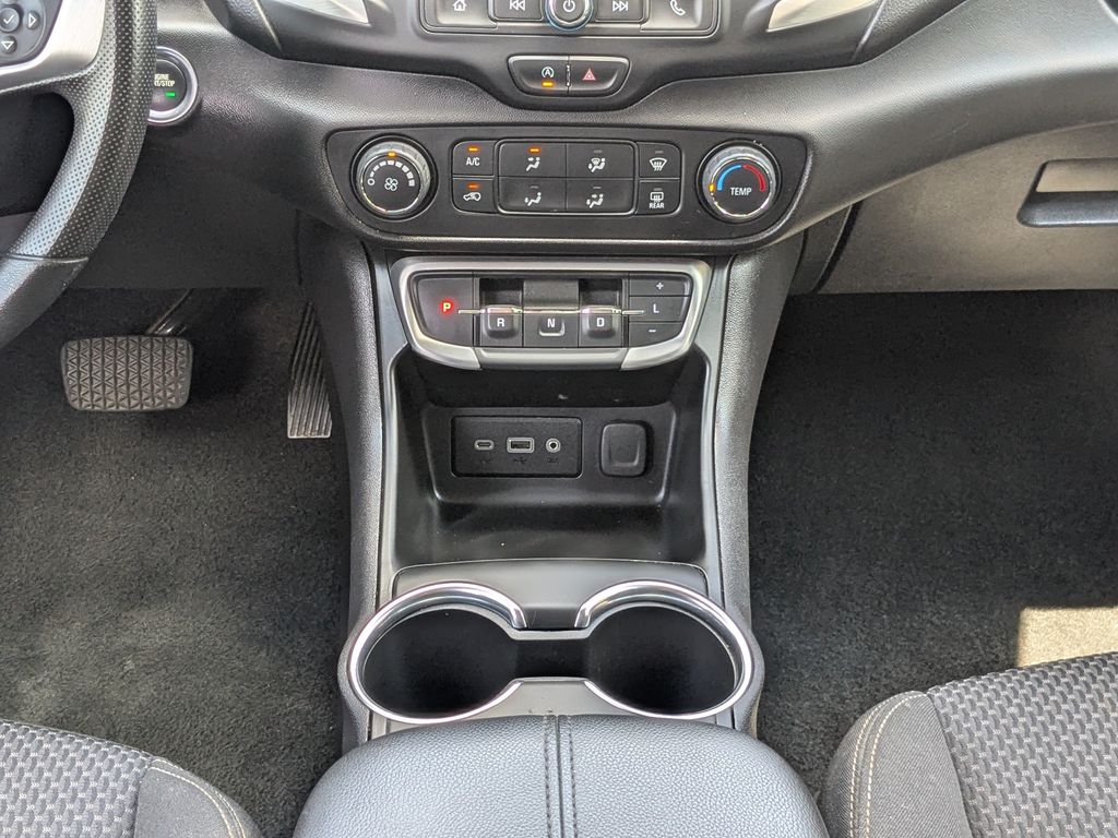 Used 2024 GMC Terrain SUV