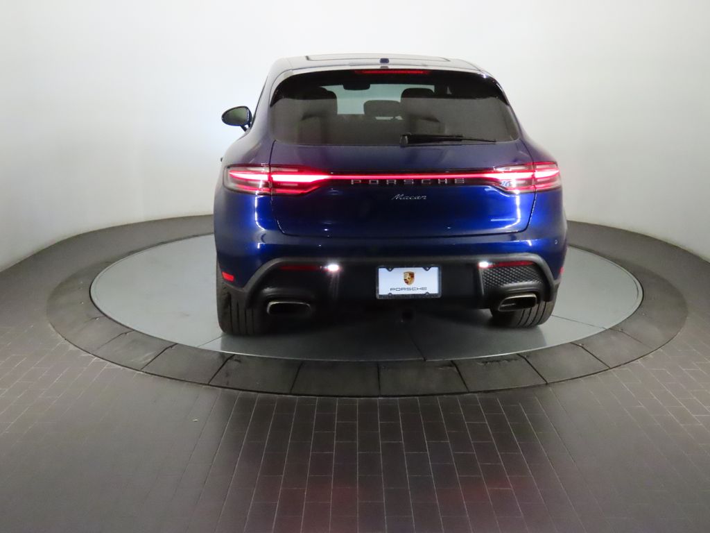 Thumbnail: 2024 Porsche Macan - 6