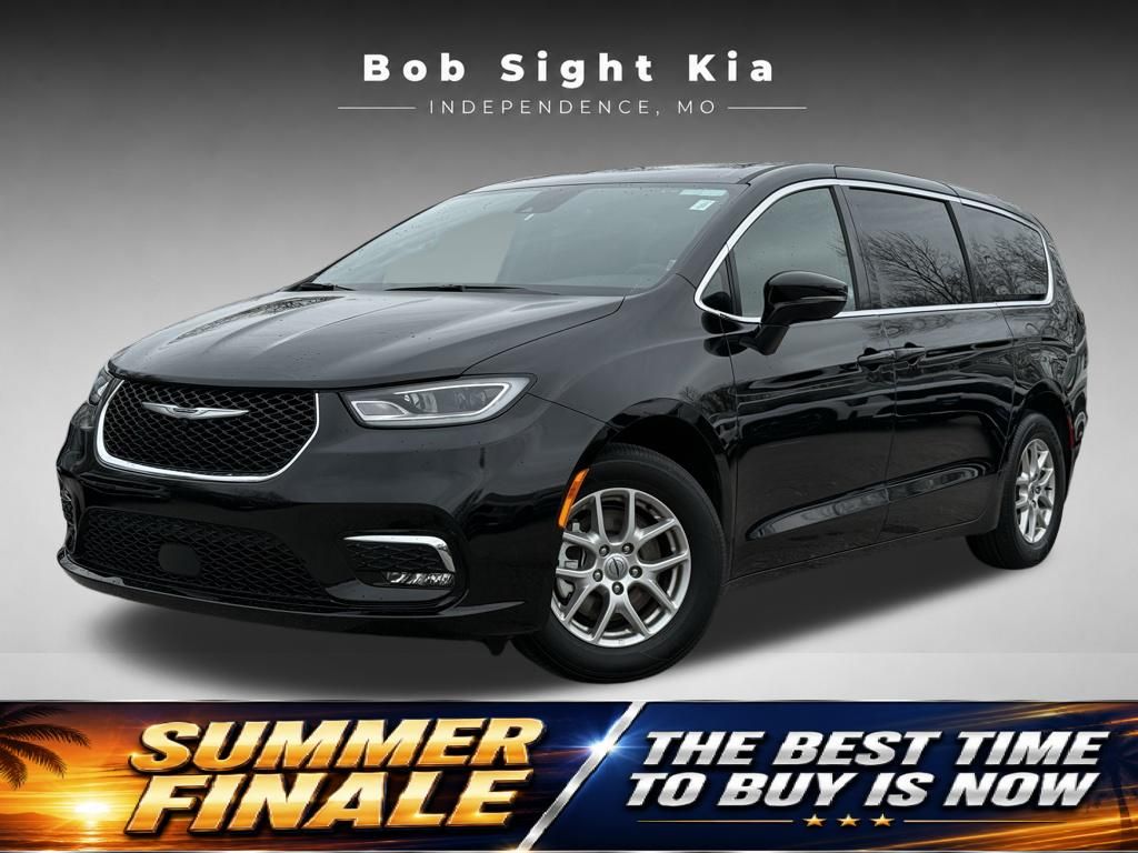 Diamond Black Crystal Pearlcoat 2025 Chrysler Pacifica Minivan Front-Wheel Drive 9-Speed Automatic