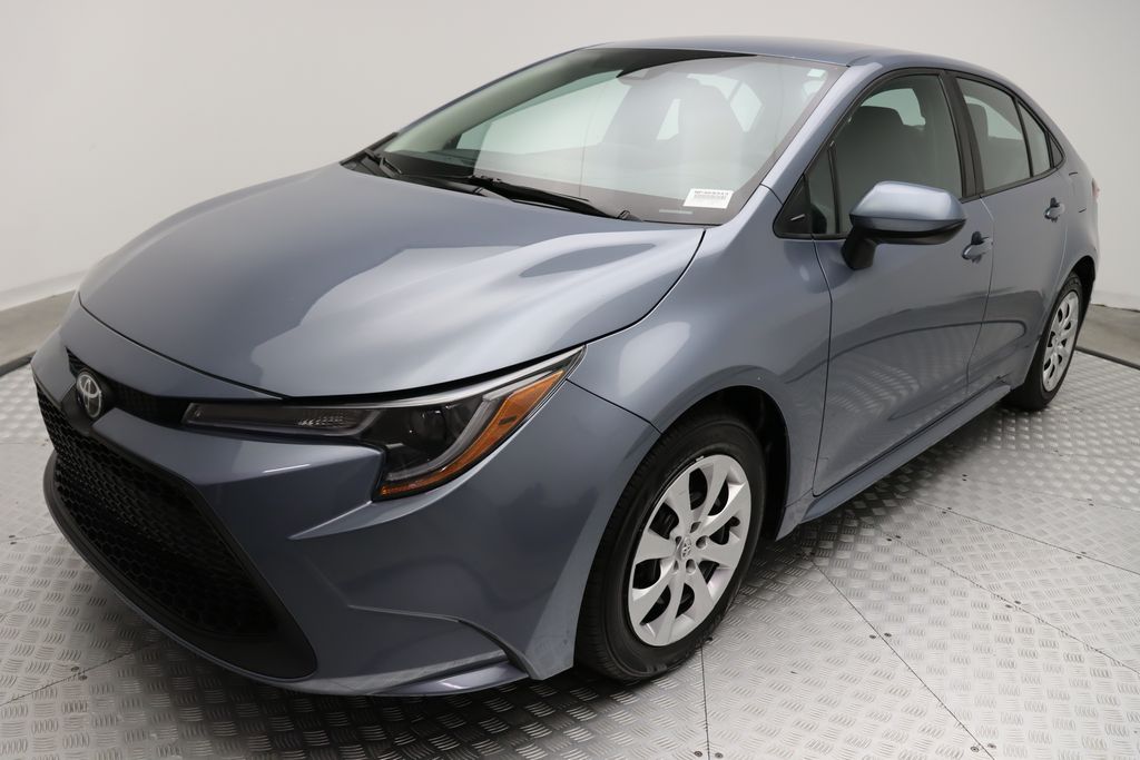 2022 Toyota Corolla LE 2