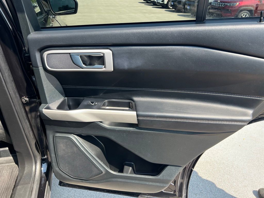 Used 2024 Ford Explorer SUV