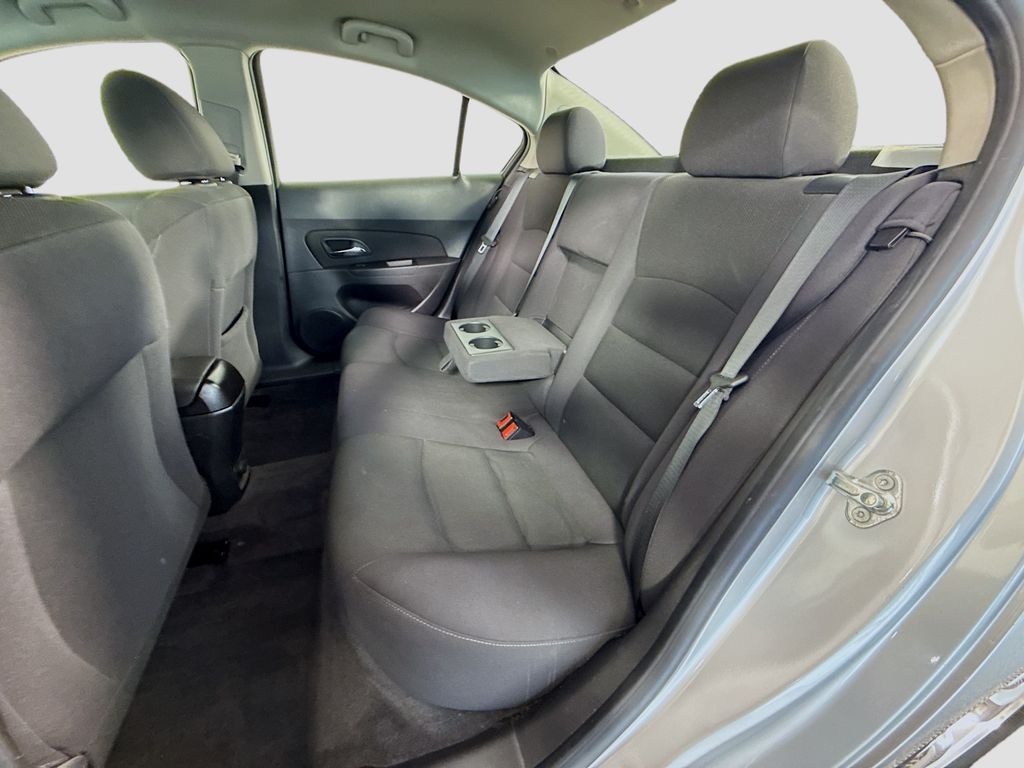 Thumbnail: 2012 Chevrolet Cruze - 20