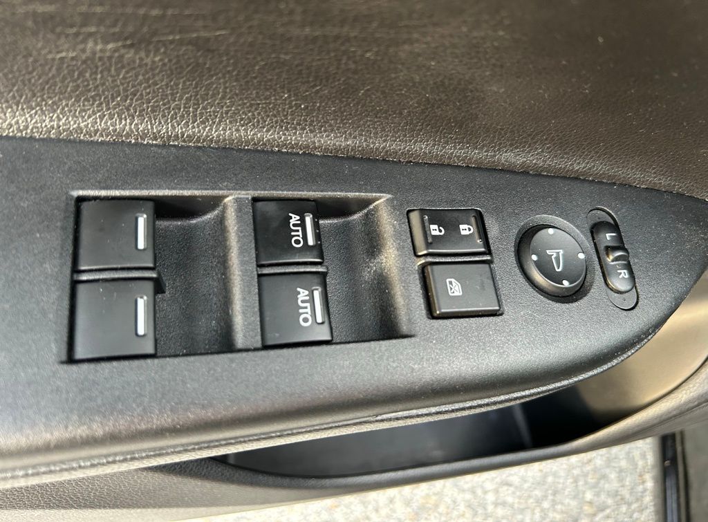 Thumbnail: 2016 Honda Accord - 17