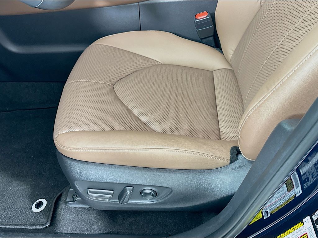 Thumbnail: 2026 Toyota Grand Highlander - 20