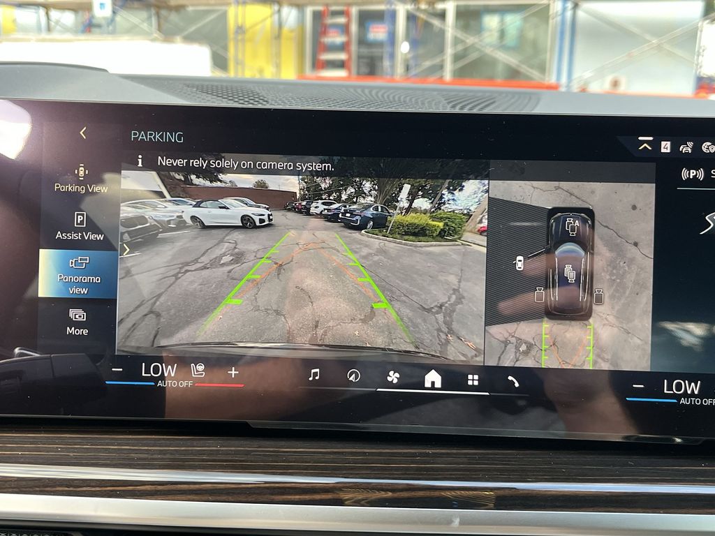 Thumbnail: 2026 BMW X5 - 17