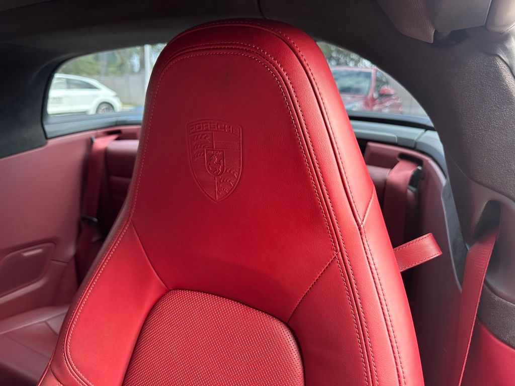 Thumbnail: 2022 Porsche 911 - 26