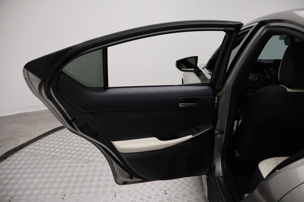 Thumbnail: 2023 Lexus IS - 21