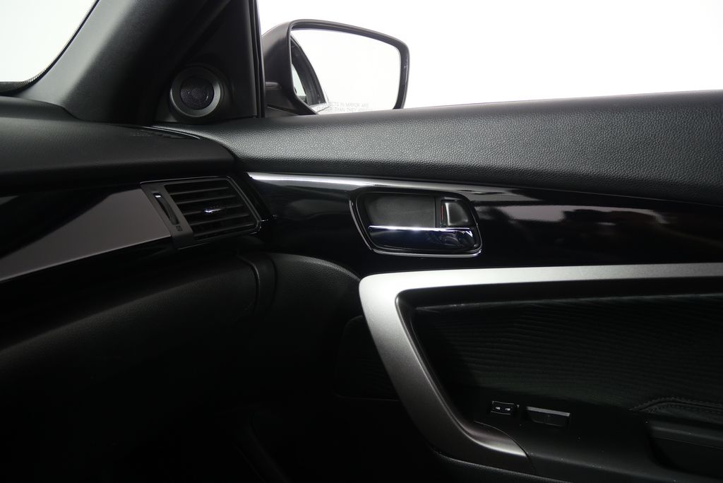 Thumbnail: 2017 Honda Accord - 27