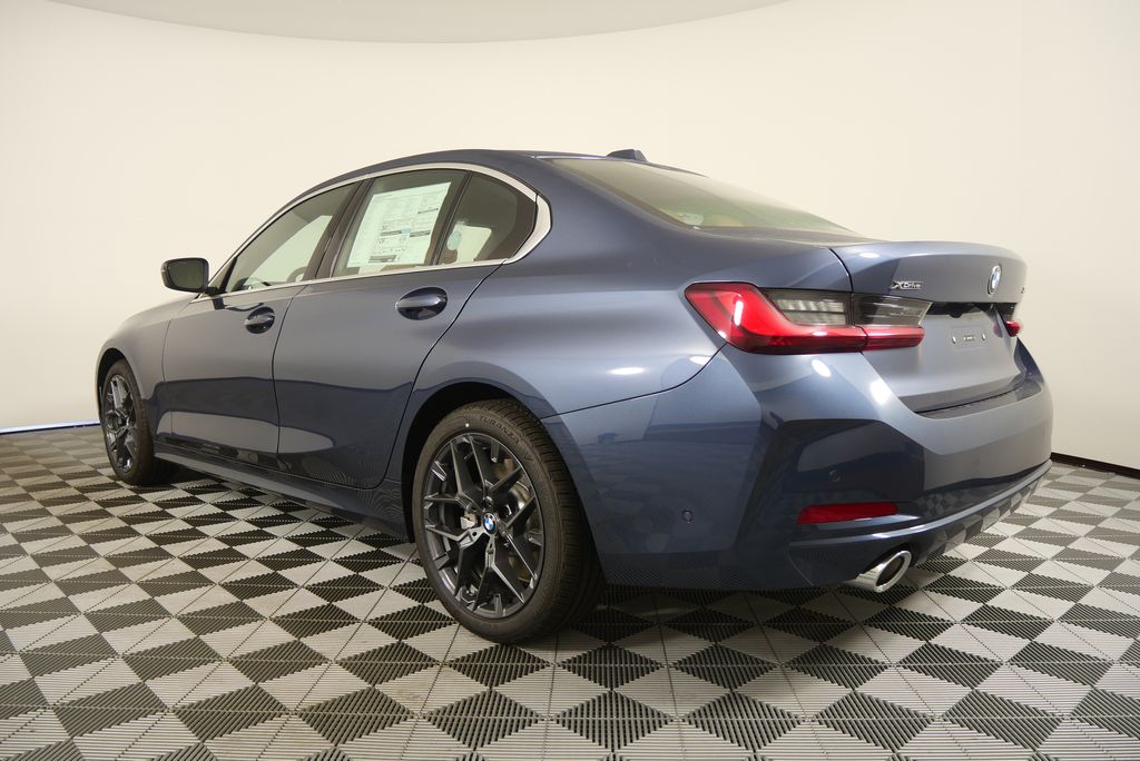 Thumbnail: 2026 BMW 3 Series - 5