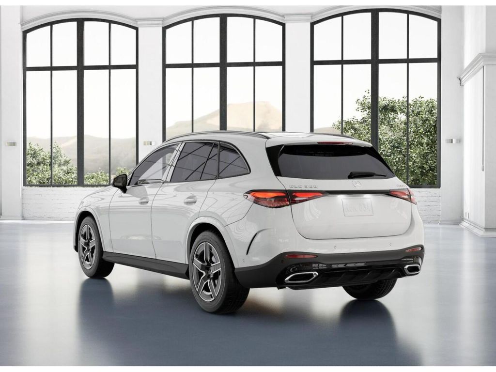 Thumbnail: 2026 Mercedes-Benz GLC - 28