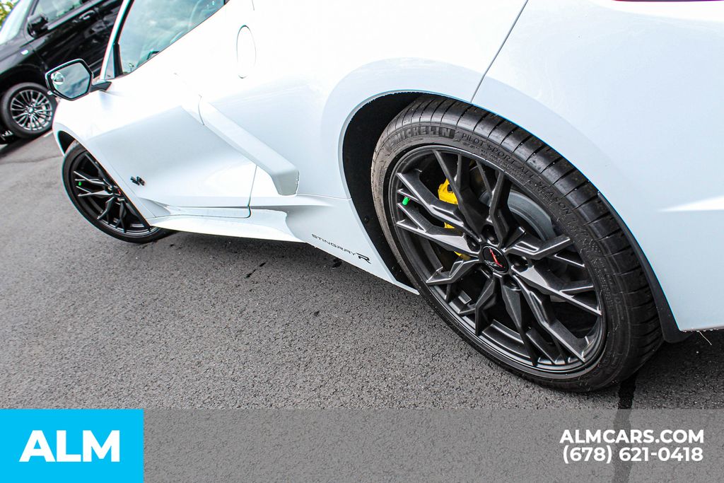 Used 2024 White Chevrolet Stingray image 15