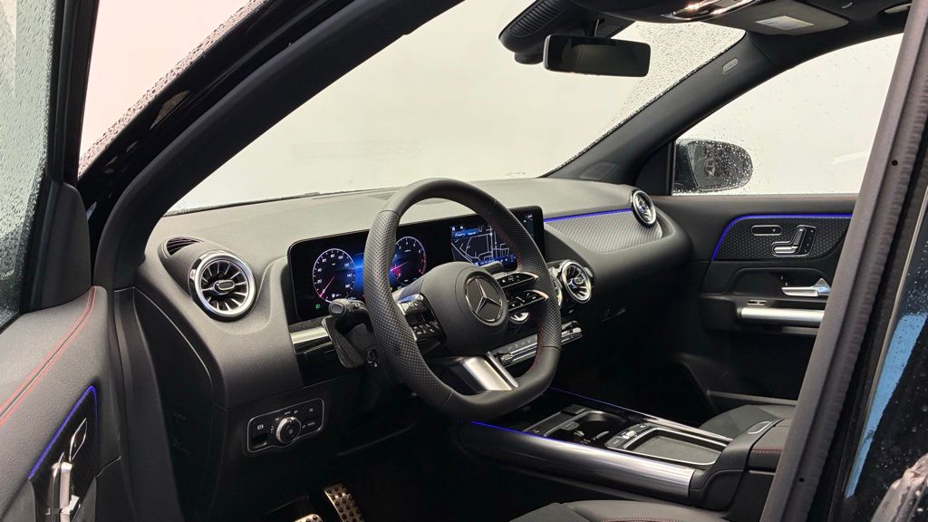 Thumbnail: 2025 Mercedes-Benz GLA - 13