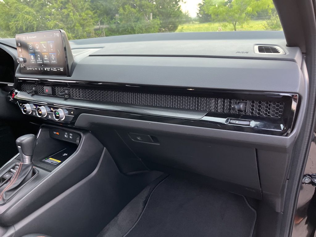 2024 Honda CR-V Sport Touring 28