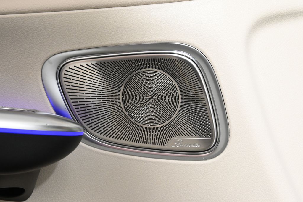2025 Mercedes-Benz GLC 300 22