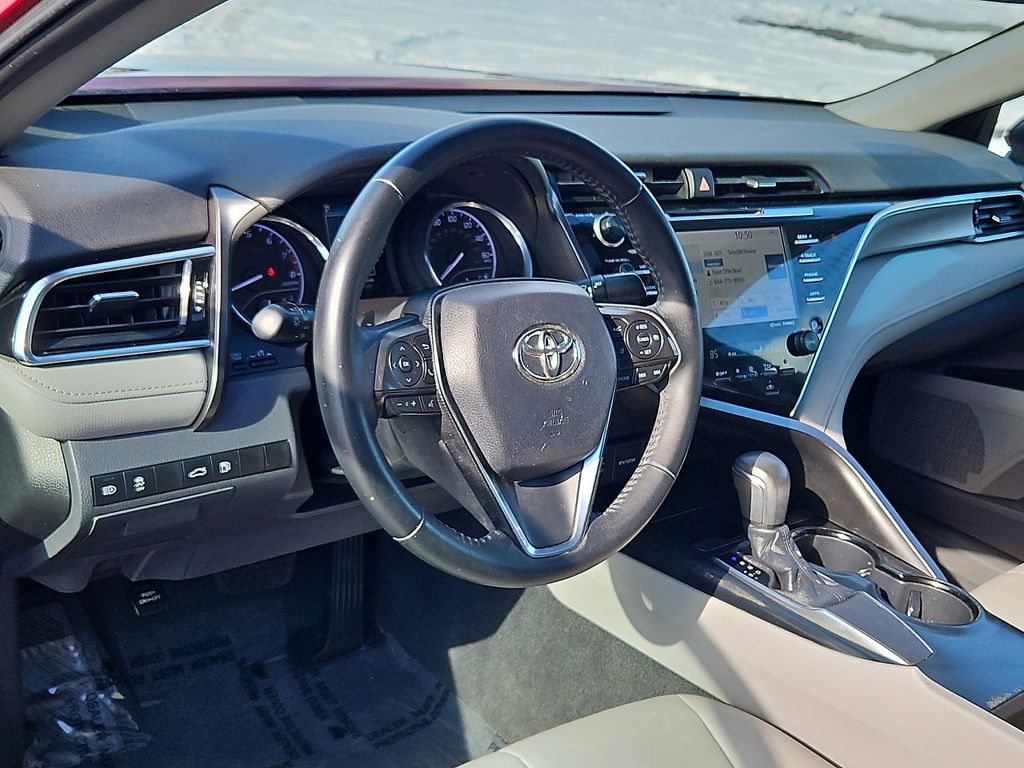 Thumbnail: 2018 Toyota Camry - 25