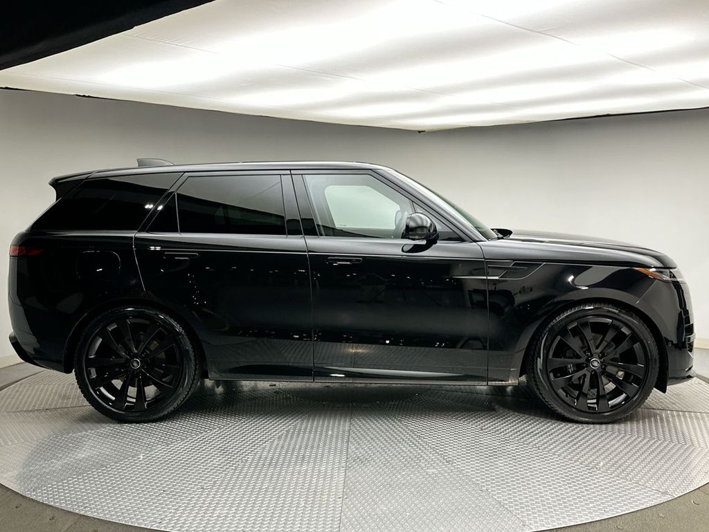 Thumbnail: 2024 Land Rover Range Rover Sport - 14