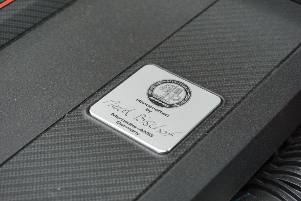 2025 Mercedes-Benz GLC 63 AMG 24
