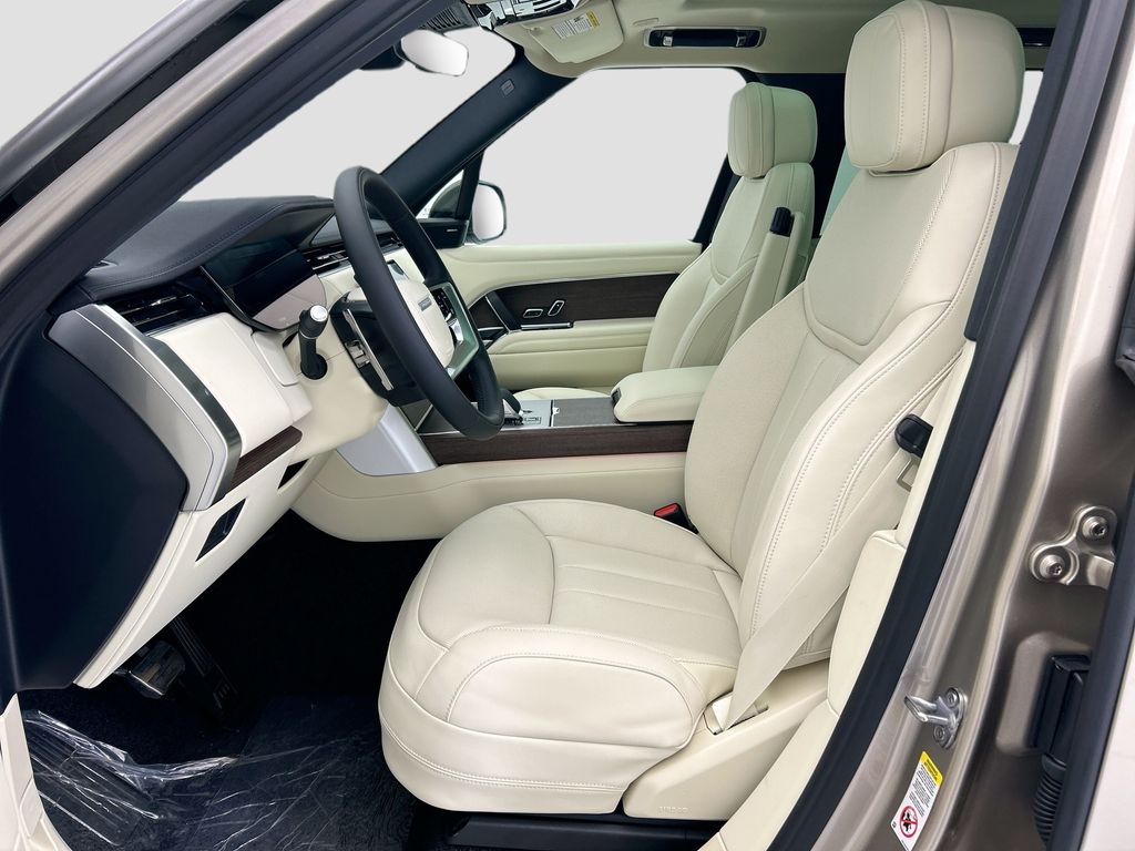 Thumbnail: 2026 Land Rover Range Rover - 18