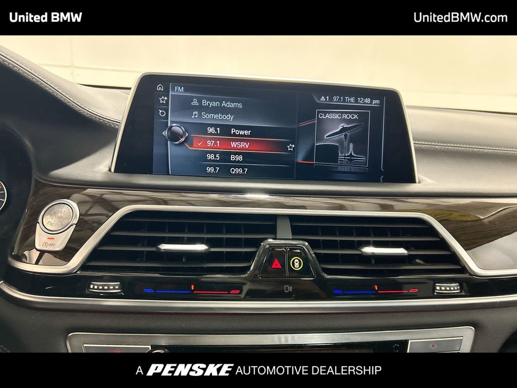 Thumbnail: 2016 BMW 7 Series - 16