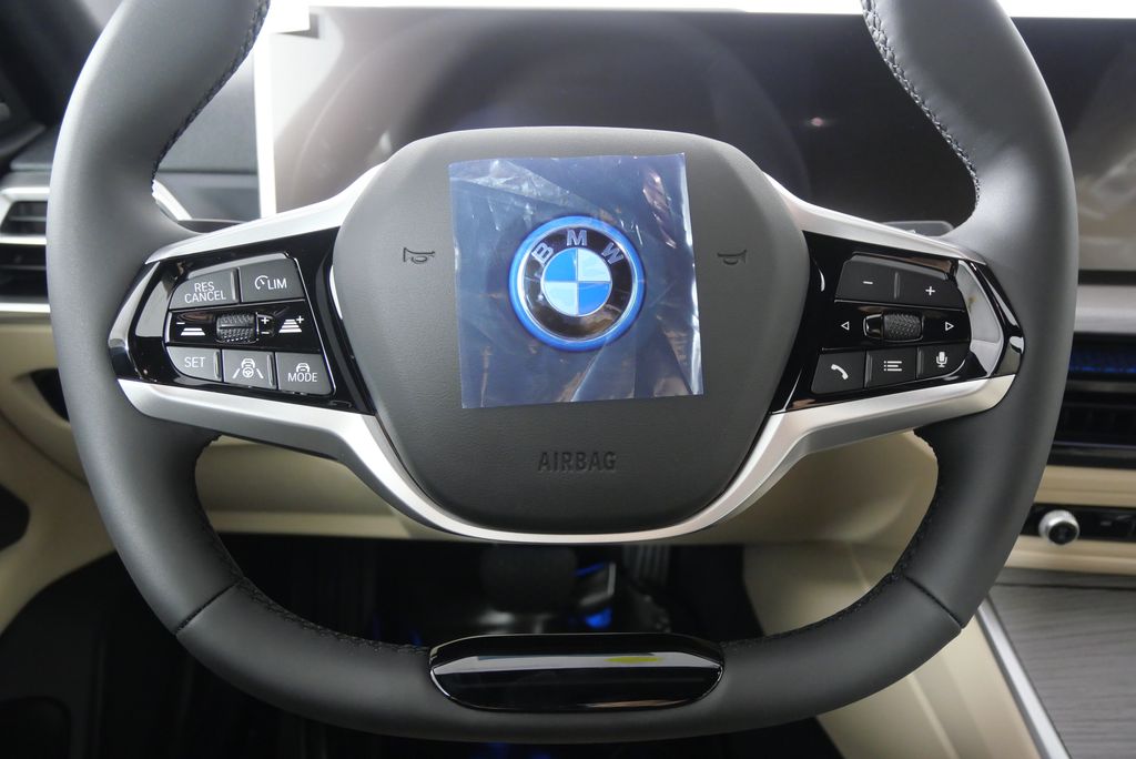 2025 BMW i4 eDrive40 19