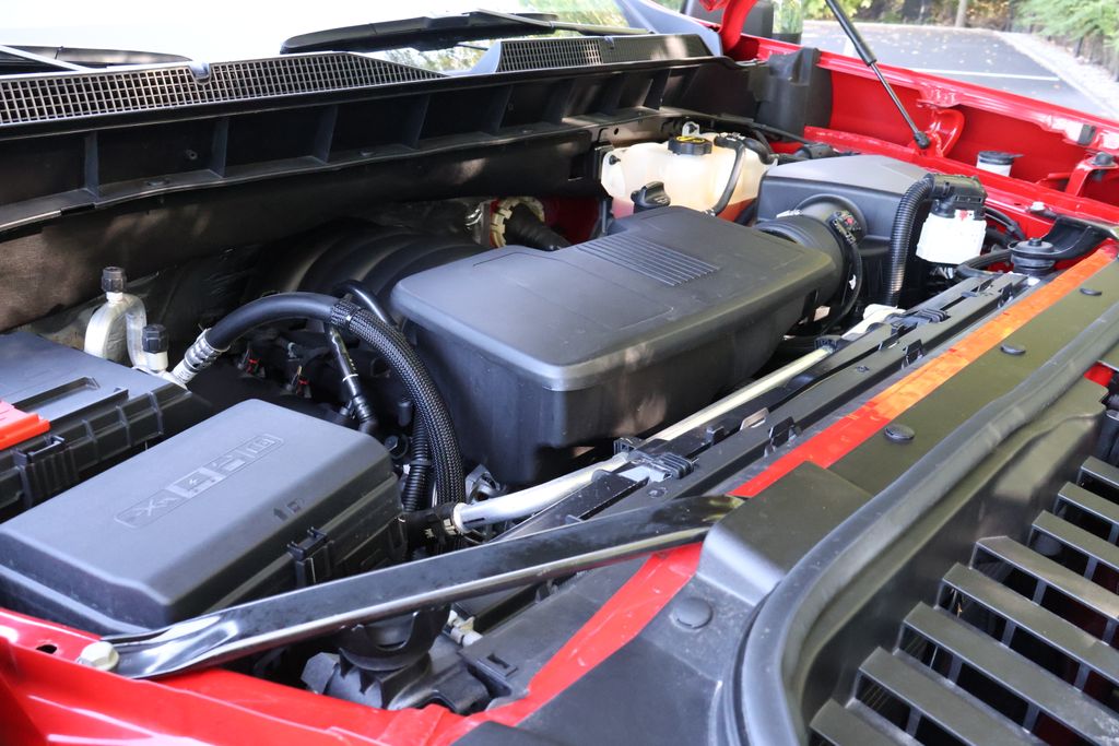 Thumbnail: 2024 Chevrolet Silverado 1500 - 17