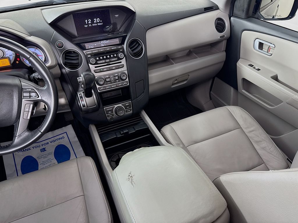 Used Car 2012 Honda Pilot  Touring For Sale Under $12,000 In Austin, Texas