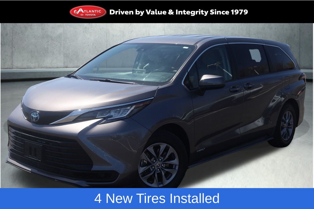 Predawn Gray Mica 2021 Toyota Sienna LE 8-Passenger AWD Minivan All-Wheel Drive Continuously Variable Transmission