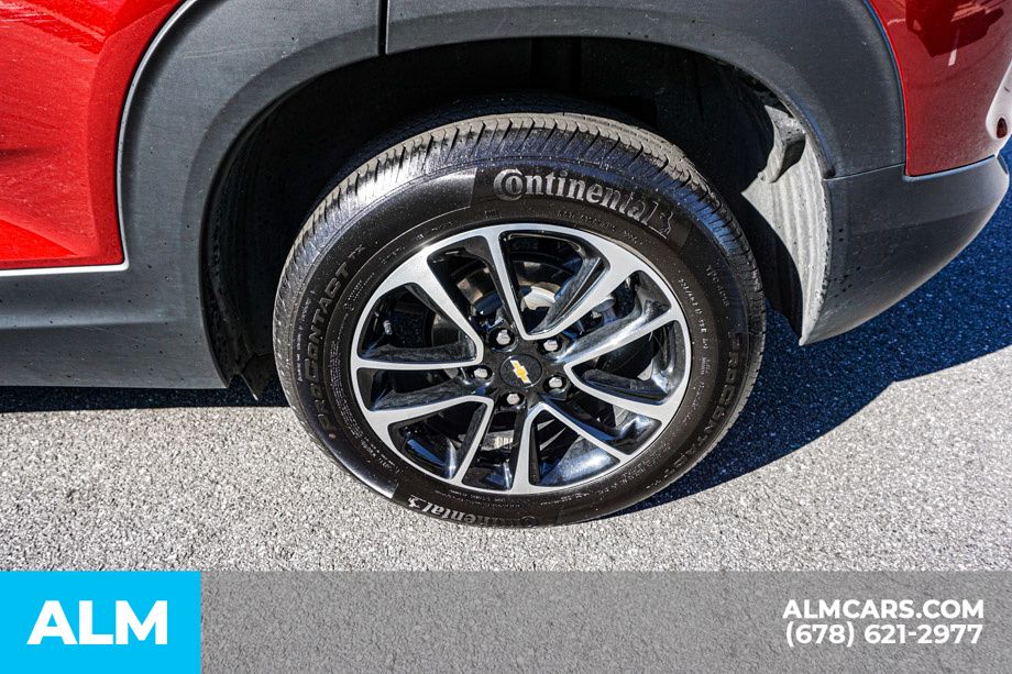 Used 2025 Red Chevrolet LT image 16