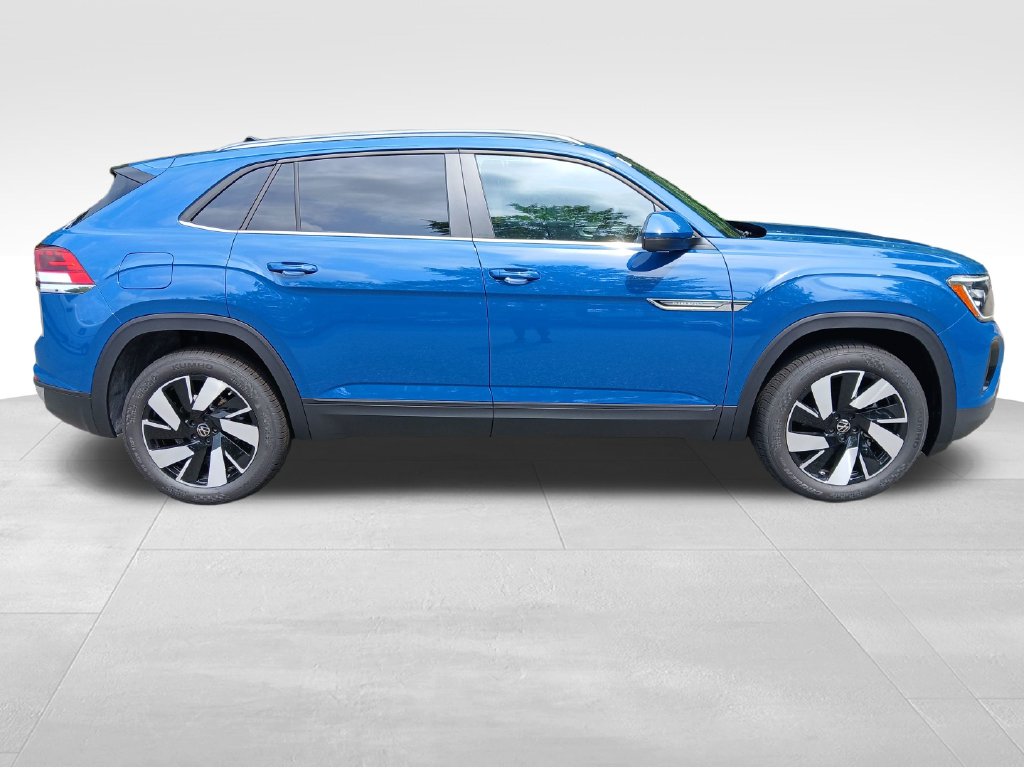 New 2026 Blue Volkswagen SE w/Technology image 6