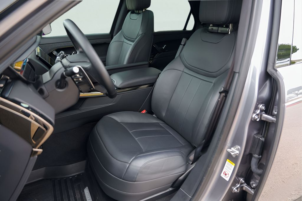 Used Car 2025 Land Rover Range Rover Sport  Se For Sale Under $80,000 In Austin, Texas
