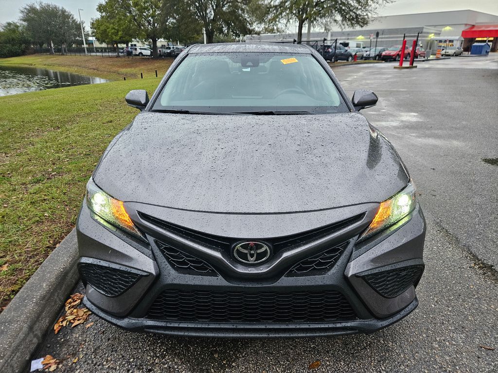 2024 Toyota Camry SE 8