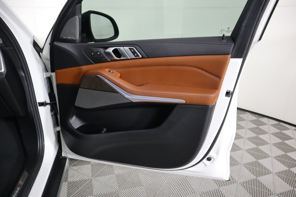 2021 BMW X5 xDrive40i 26