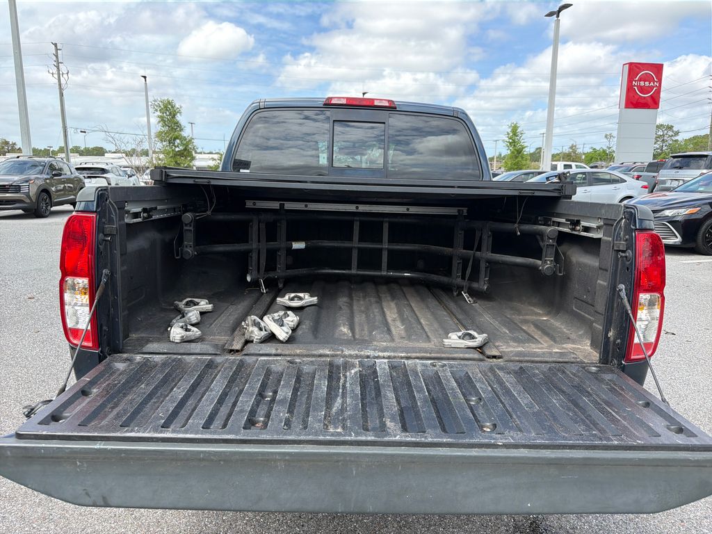 Used 2017 Nissan Frontier SV 4D Crew Cab