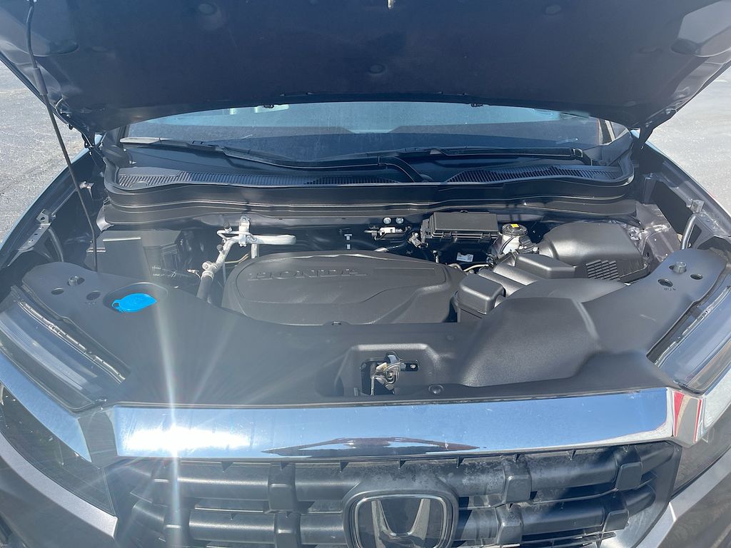 Used 2024 Gray Honda RTL image 31