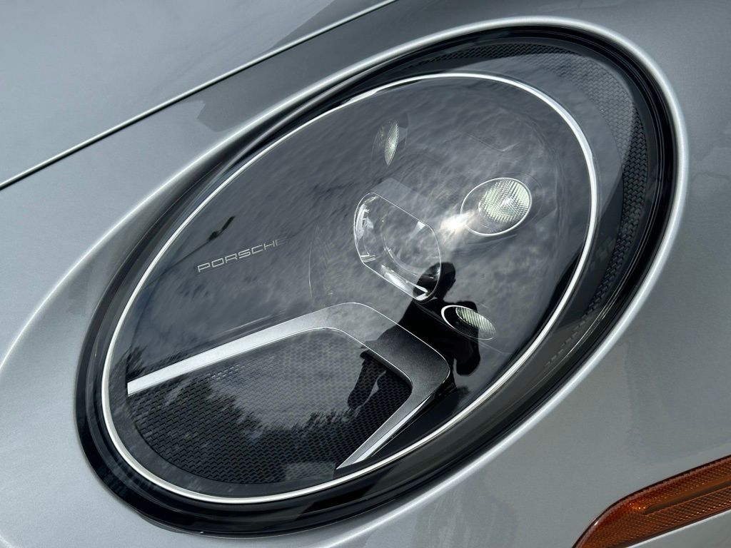 Thumbnail: 2024 Porsche 911 - 8