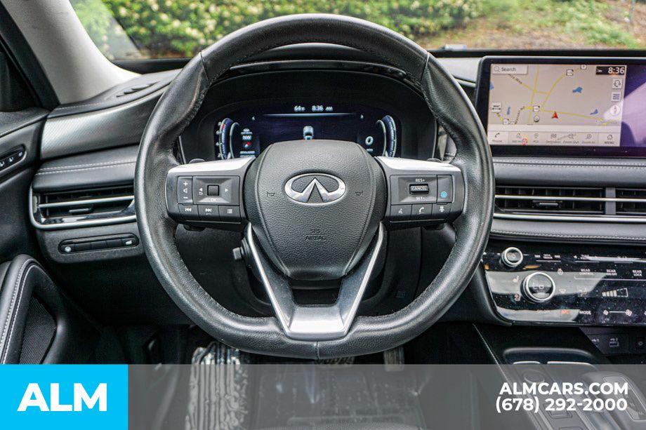 Used 2024 Black INFINITI LUXE image 30