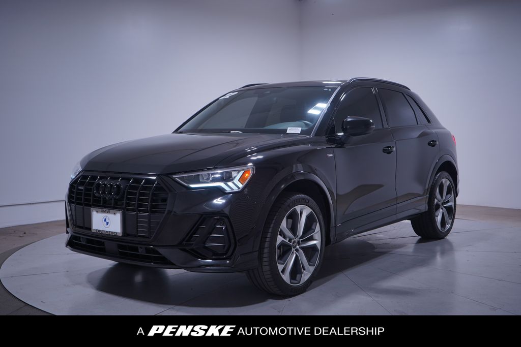 Thumbnail: 2022 Audi Q3 - 1