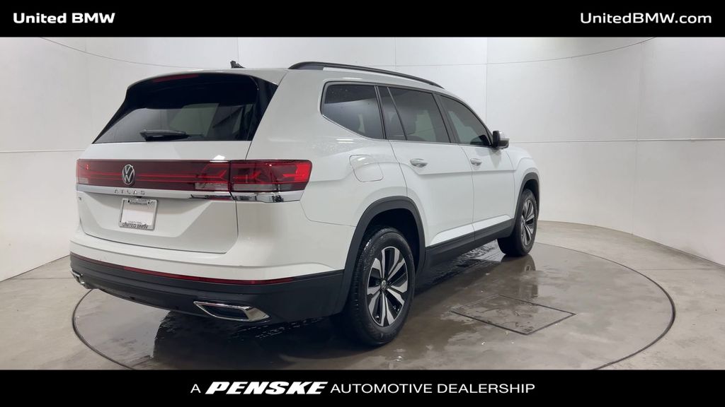 Thumbnail: 2024 Volkswagen Atlas - 8