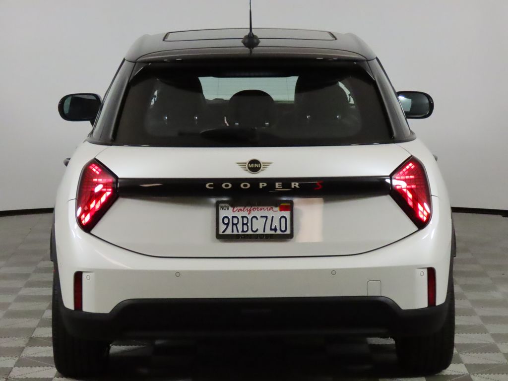 Thumbnail: 2025 MINI Cooper - 4